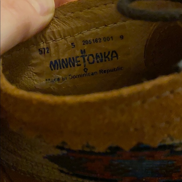 Minnetonka shoes - Picture 6 of 6